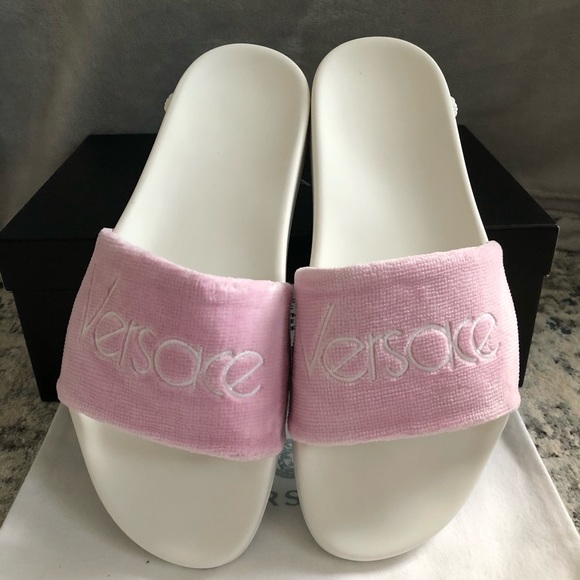 Versace Logo Embroidered Slides - Picture 3 of 13
